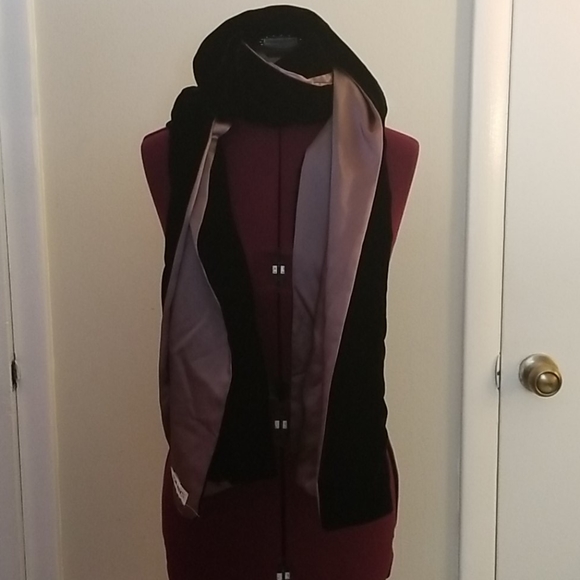 Scarf by ILANA WOLF - Picture 1 of 5